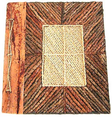 Wholesale photo album supplier. Handmade albums from Bali Indonesia, decorative with sticks and rope