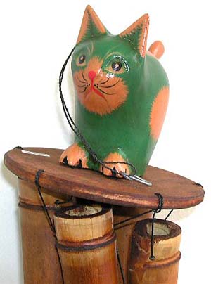 Deep brown bamboo windchime with cat on top, assorted color randomly pick 