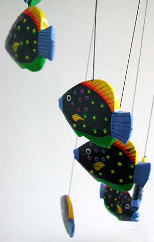 Color painting tropical fish wooden mobile, assorted color randomly pick 