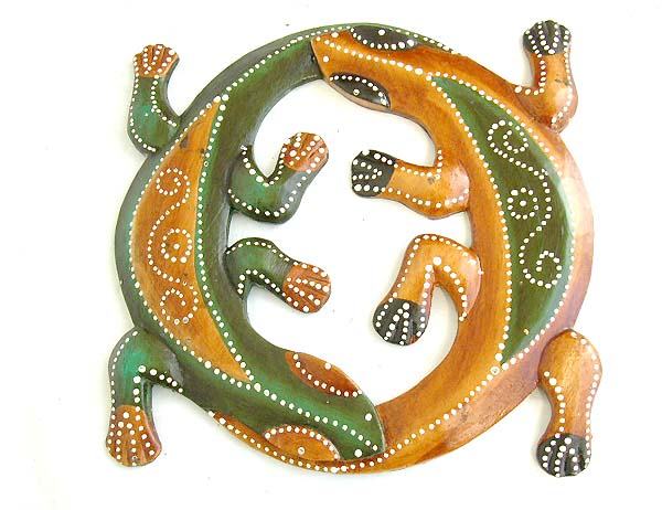 Natural hand carved wooden figurines from South East Asia, handicraft garden or home decor wholesale A beautiful and exentric piece of art which suits any animal lover's home, creating a welcoming atmosphere. Wholesale hand crafted wooden figuirine products from Bali Indonesia. Every individual item is handpainted and crafted with excessize detail Great for country or urban home or office decoration or giftware for animal lovers.