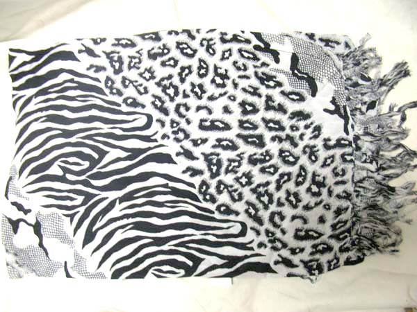 Exotic apparel supply catalog b2b trader, Urban wear animal print pattern on pareo fashion sarong
