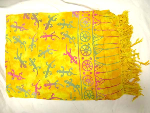 Online sarongs supply gallery, Tropical wear balinese sarong in yellow with red and green gecko pattern