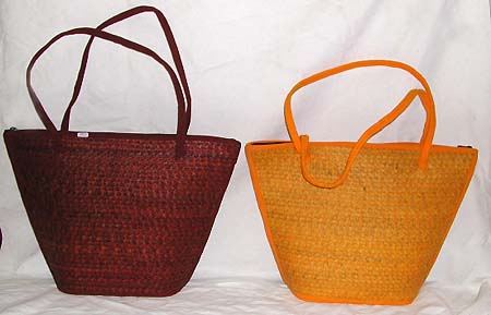 BAG5MORE.jpg (27624 bytes)
