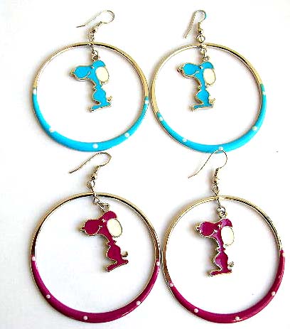 Fashion fish hook earring with color painted, snoopy in circle pattern design