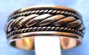  bronze ring with twisted rope and double dotted pattern decor around