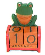 Frog design wooden calendar