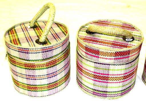 Christmas gift - assorted color rounded rattan hand bag with zipper