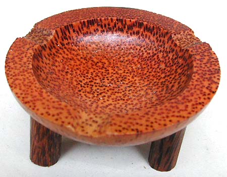 Fashion kitchenware wholesale - Coconut wood made of flat plate design fashion ashtray with stand