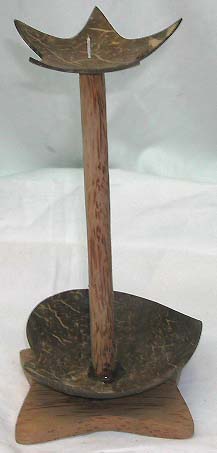 Star top design coconut wood candle holder with heart stand