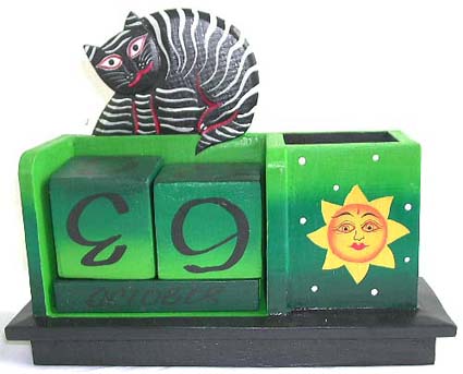 Assorted color cat wooden calender with pencil holder, randomly pick