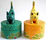 Dotted flower pattern rounded wooden box with cat on top, assorted color randomly pick