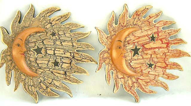 wholesale home decoration products with green or red crack moon on fire ring wooden wall plaque