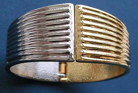 Wholesale gold jewelry and silver jewelry. Fashion bracelet bangle in silver and gold tones.