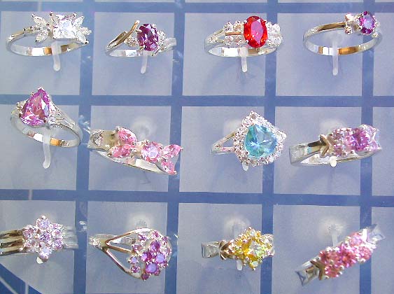 Hip hop jewelry trend online shop, multi color cz stone embedded ring in 925. sterling silver setting