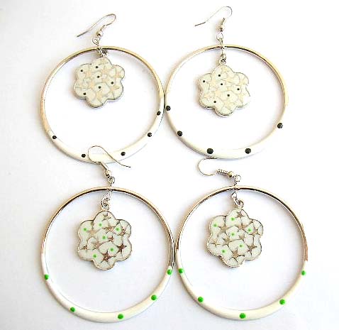 Fashion fish hook earring with color painted, multi mini star decor snow flake in circle pattern design