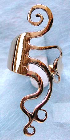 Contemporary jewelry designs direct wholesaler presenting bronze ring in mystic floral pattern design